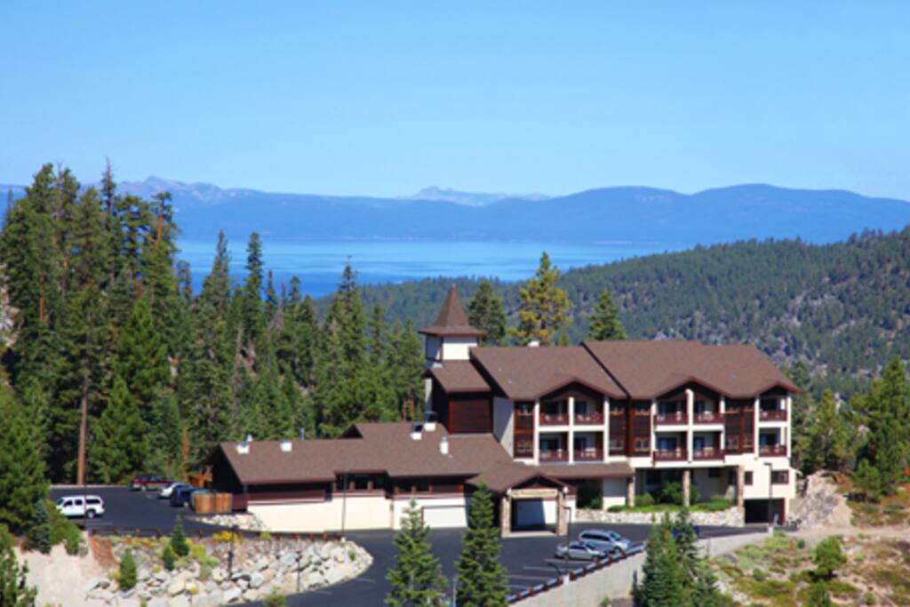 Check in at The Eagles Nest Lodge