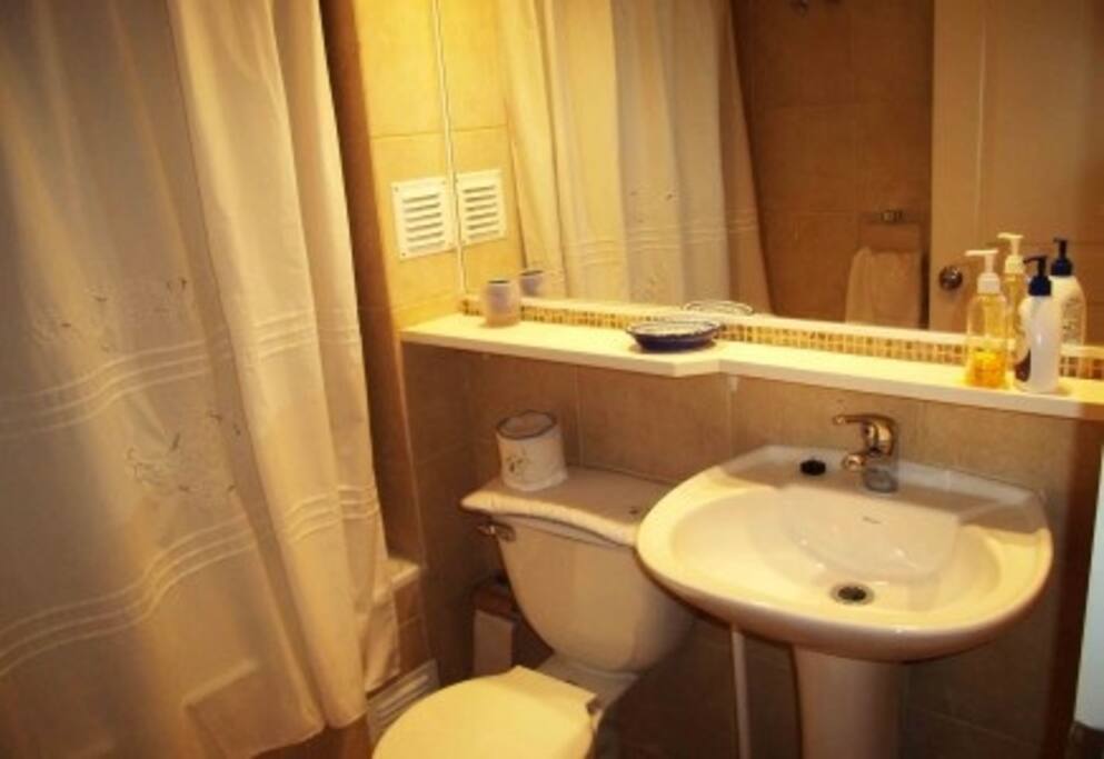 Baño completo.