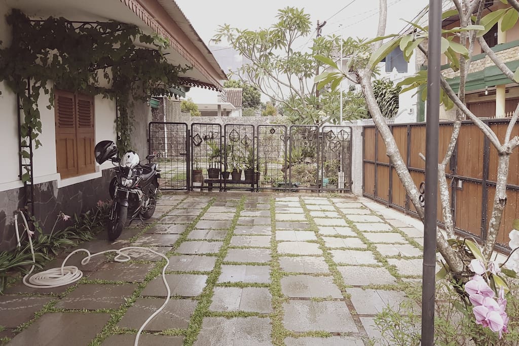 Parking space at the front of the house