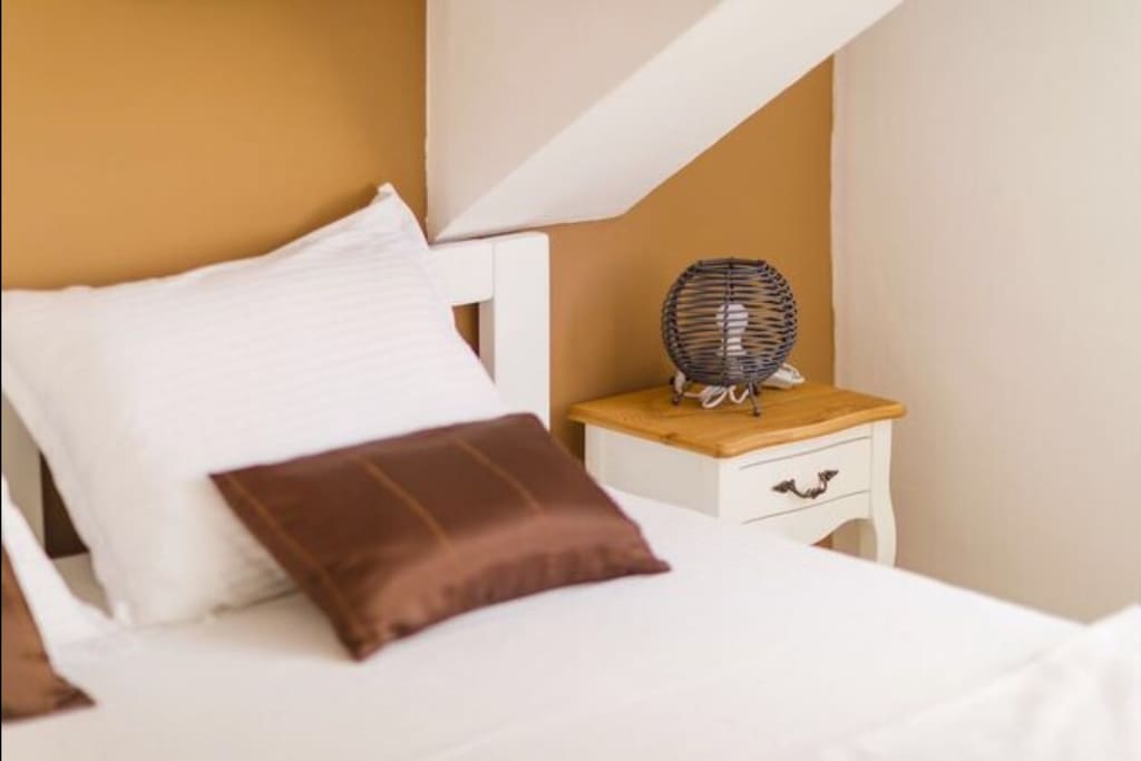 Bedroom details