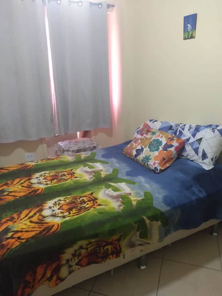 Dhomë gjumi 2