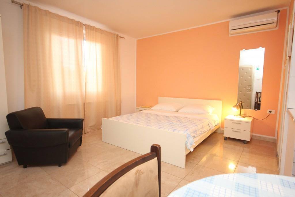Living room, Surface: 13 m²
