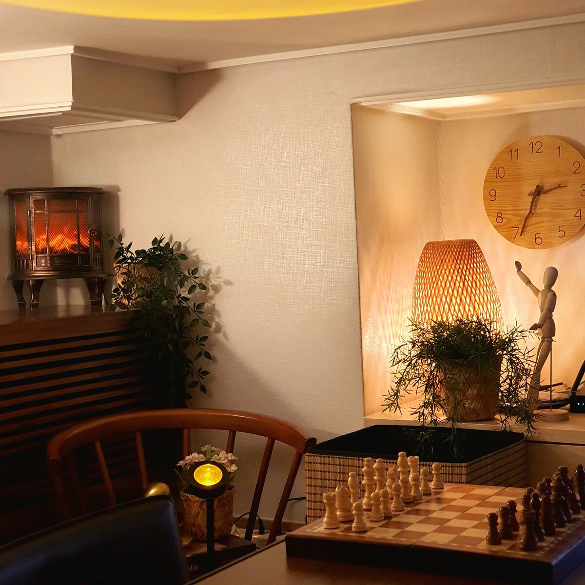 Sine de Yenshini] Attic Cottats Table 60 inch Netflix