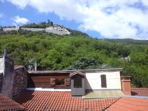 Grande chambre quartier St Laurent