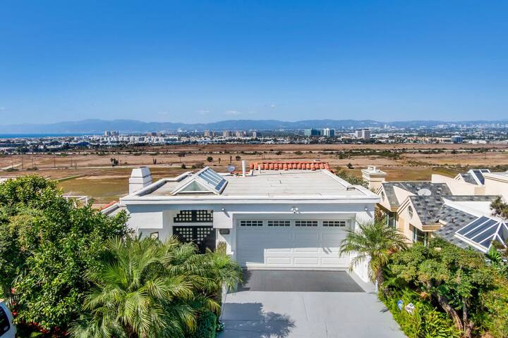 5 Story Silicon Beach Home w/ Spa Sauna GameRoom gallery image 4