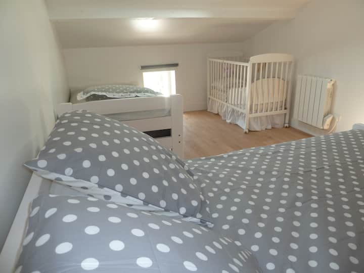 Pataas na silid - tulugan