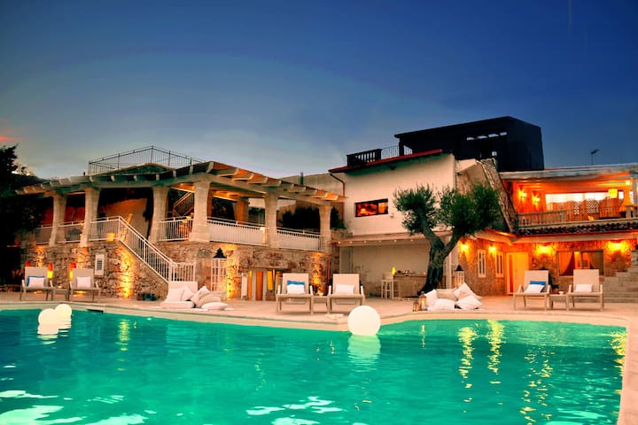 Luxury villa pool Muse Salentine