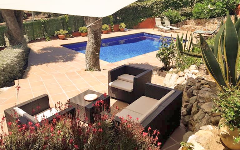 Begur, une vraie maison de vacances 8 pers.Piscine