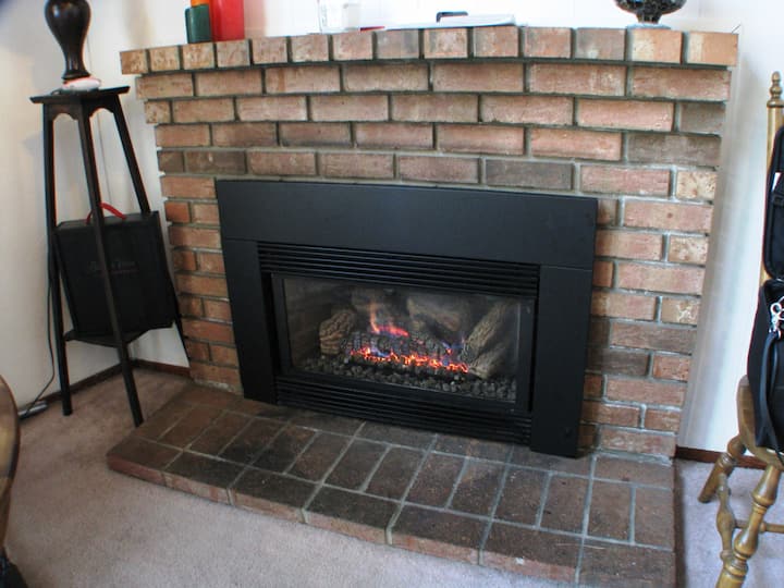 Convenient & Cozy Cabin At South Lake Tahoe - South Lake Tahoe, CA