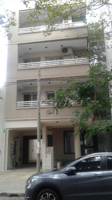 Frente del edificio principal