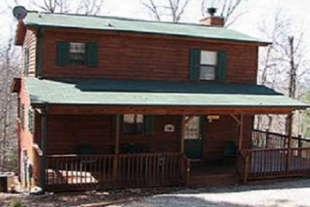 Justa Cabin