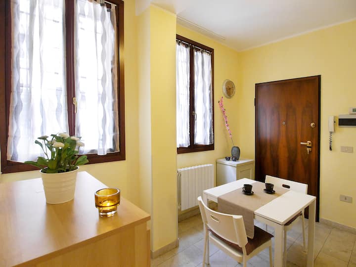 A house in the heart of Padua Condominiums for Rent in Padua,