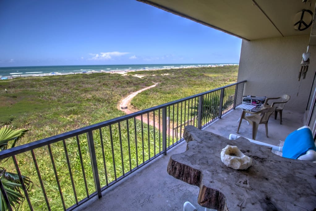 Romantic Beach Front Getaway For 2 - Apartments for Rent ...