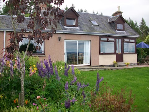Stunning Farmhouse Dunmore House Beauly Inverness