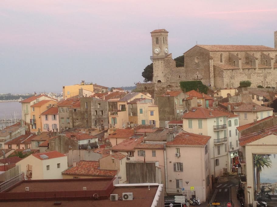 View from the balcony towards the old town - Le Suquet