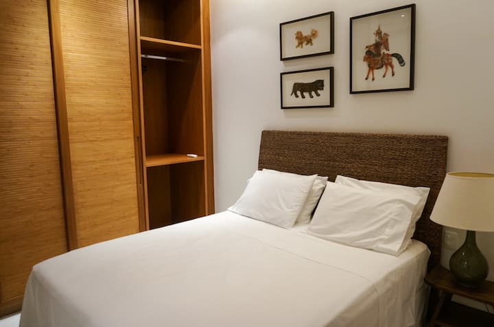 suite com cama queen
