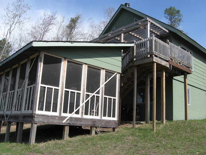 Isolated, Up North Retreat! Near Voyager Village! Cabins for Rent in