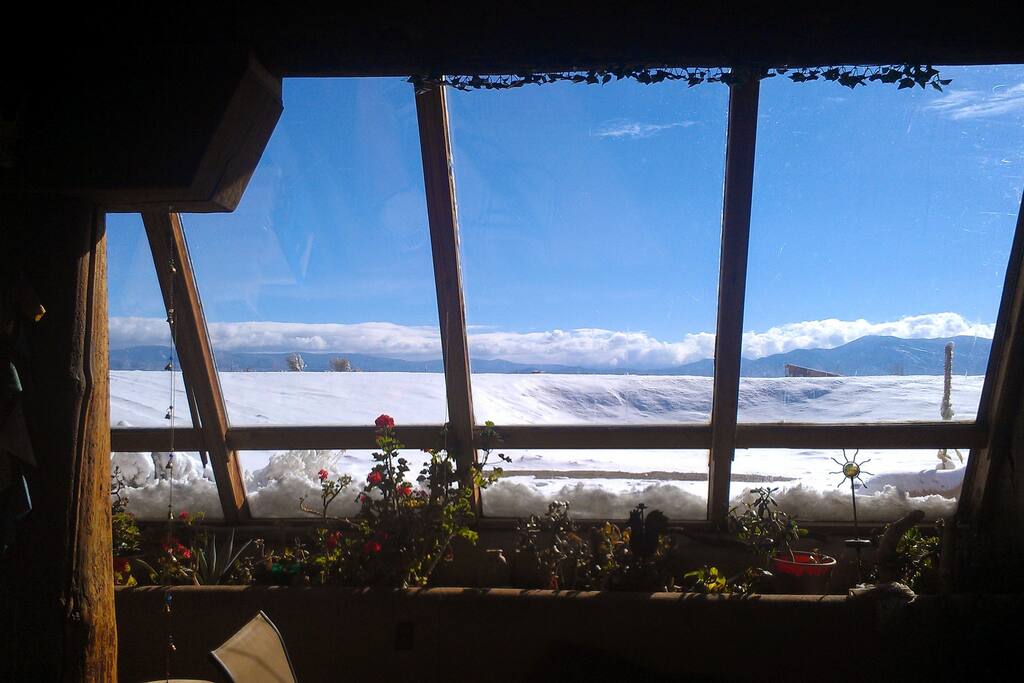 Taos Earthship, 2 bdrm Virtual Hideaway! Earth houses for Rent in
