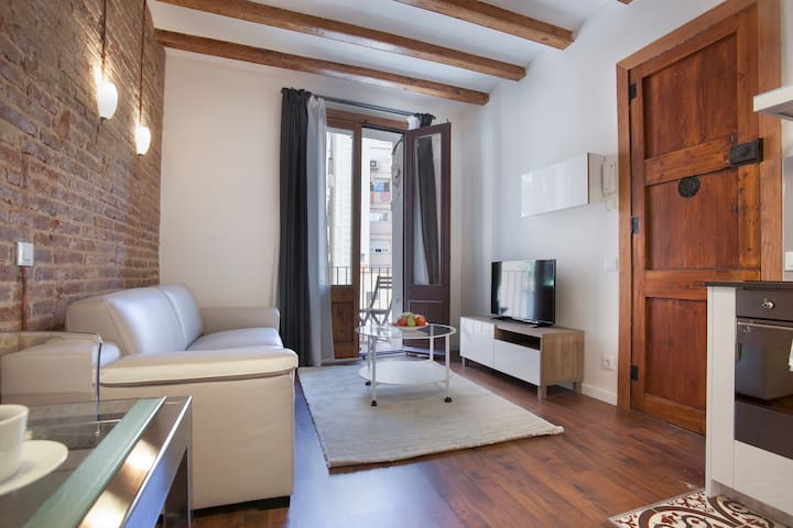 Apt.cerca SagradaFamilia (4pax) SF2