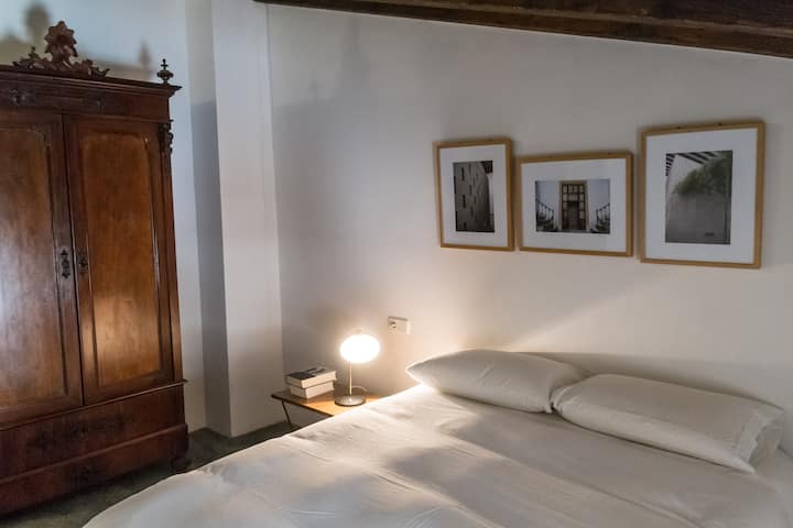 غرفة نوم الضيوف