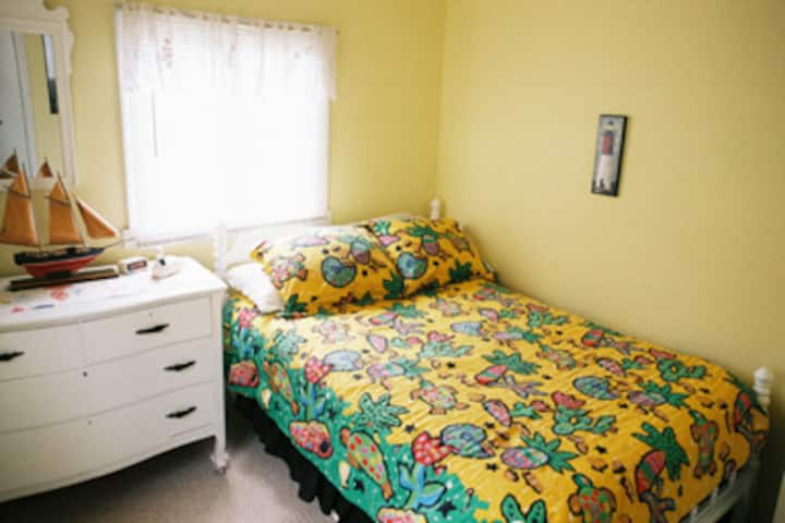 מיטה בגודל מלא