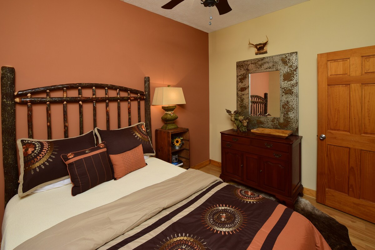 Privatna spavaća soba s bračnim krevetom (Queen