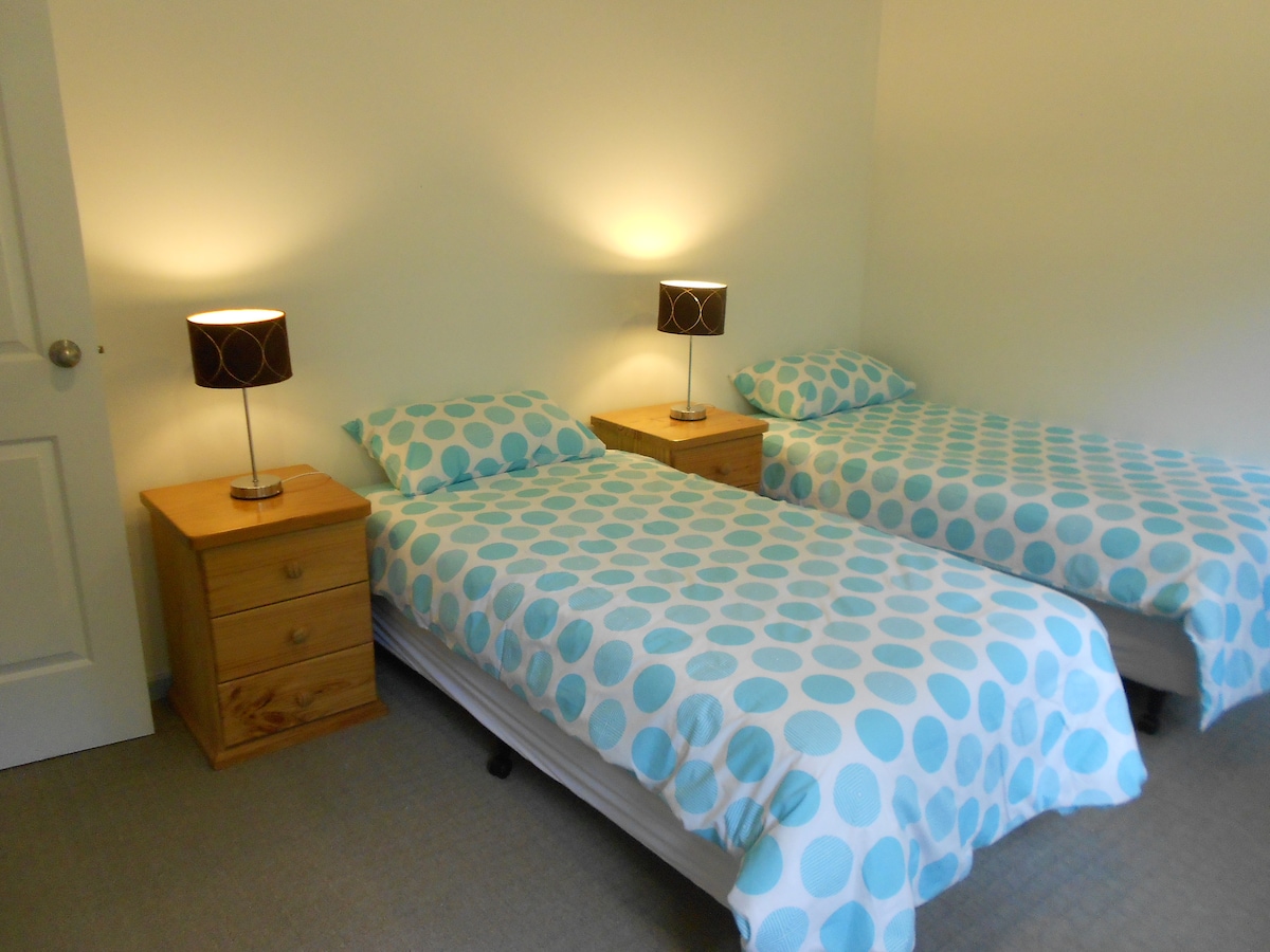 Двокреветна соба (долу)