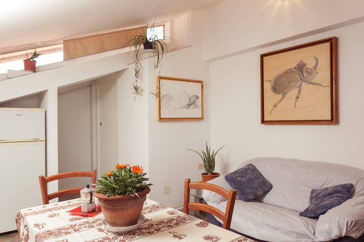 Accogliente Mansarda a 2 passi dal mare