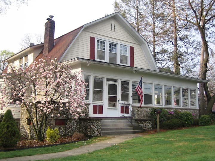 New Rochelle Vacation Rentals & Homes New York, United States Airbnb