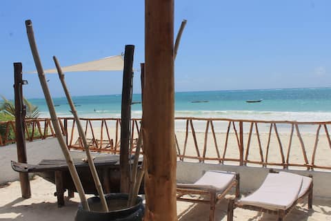 Ocean Front Villa immersed in nature, Boma Vichupi