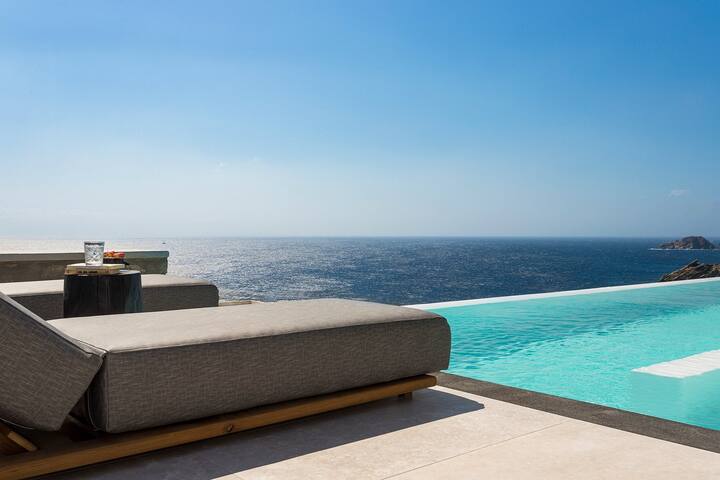 Chef included by Fantasia Villas: Villa Genesis 8 gallery image 5