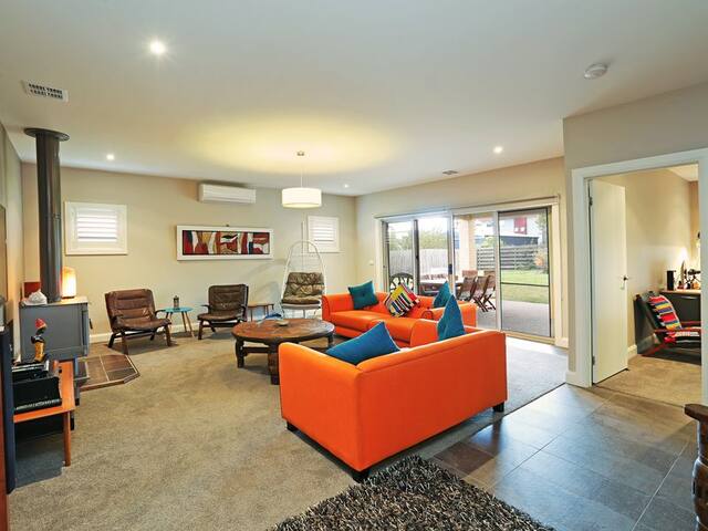 OZONE BEACH HOUSE gallery image 5