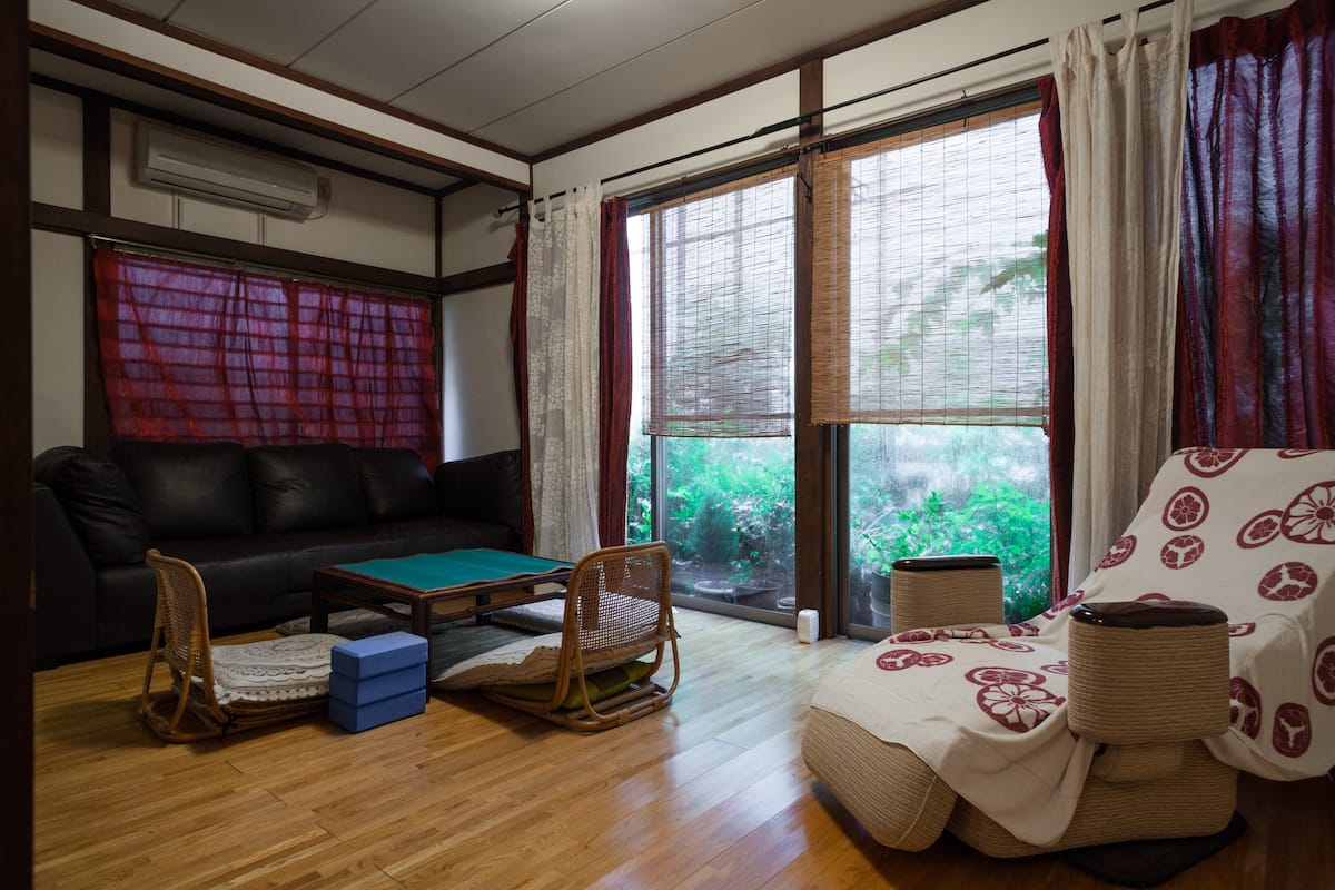 Garden sitting room