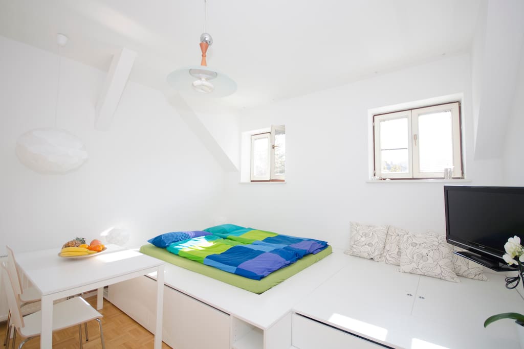 The cute, sunny apartment in the center +P Flats for Rent in