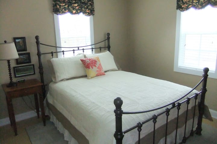 Bedoom #1 with queen size bed and dresser