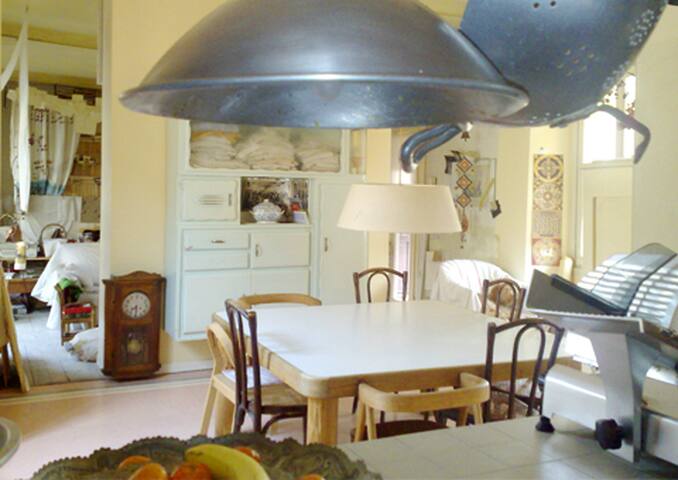 big house milano pedestrian centre gallery image 4