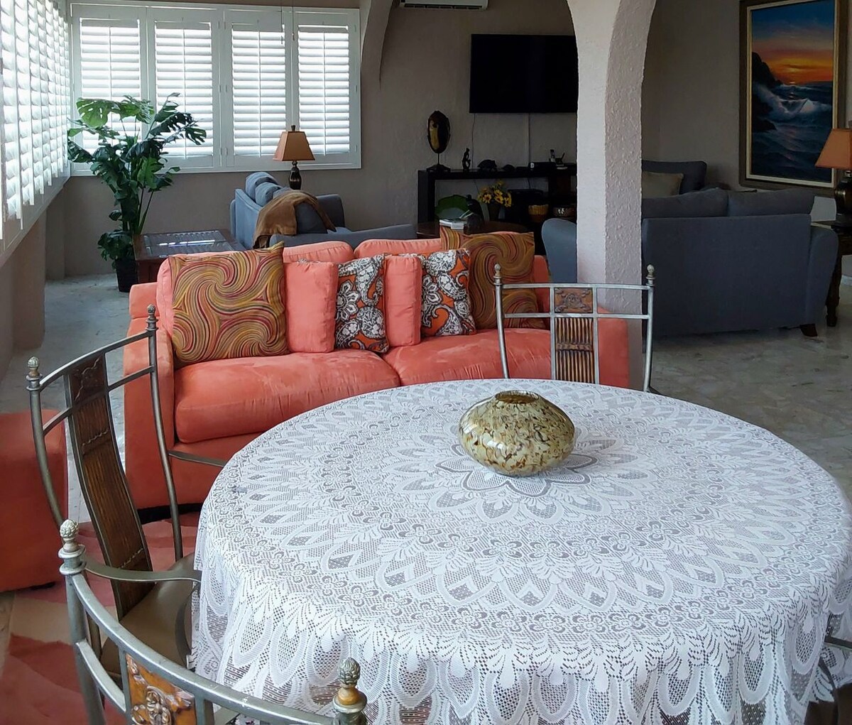 Anuncio de Airbnb popular: Beach House-A 5 Minute walk to La posada beach. en San Carlos (San Carlos Nuevo Guaymas)