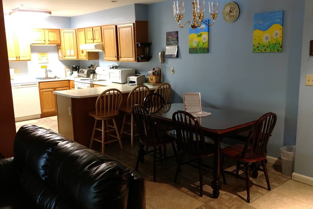 Dining/Kitchen