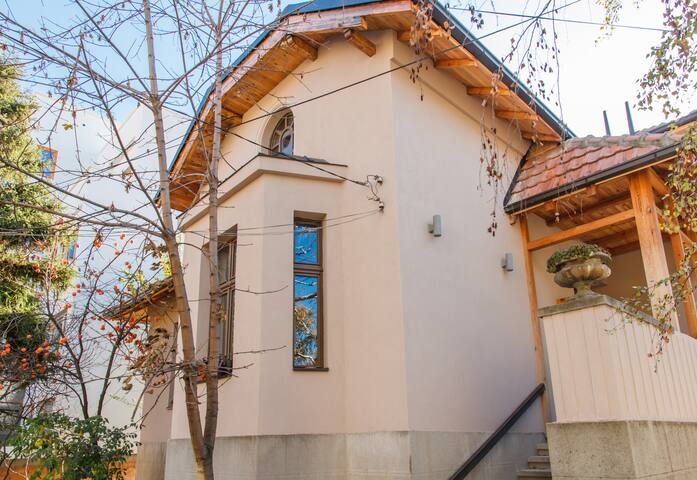 Airbnb Zvezdara 2 Belgrade Vacation Rentals Places To Stay