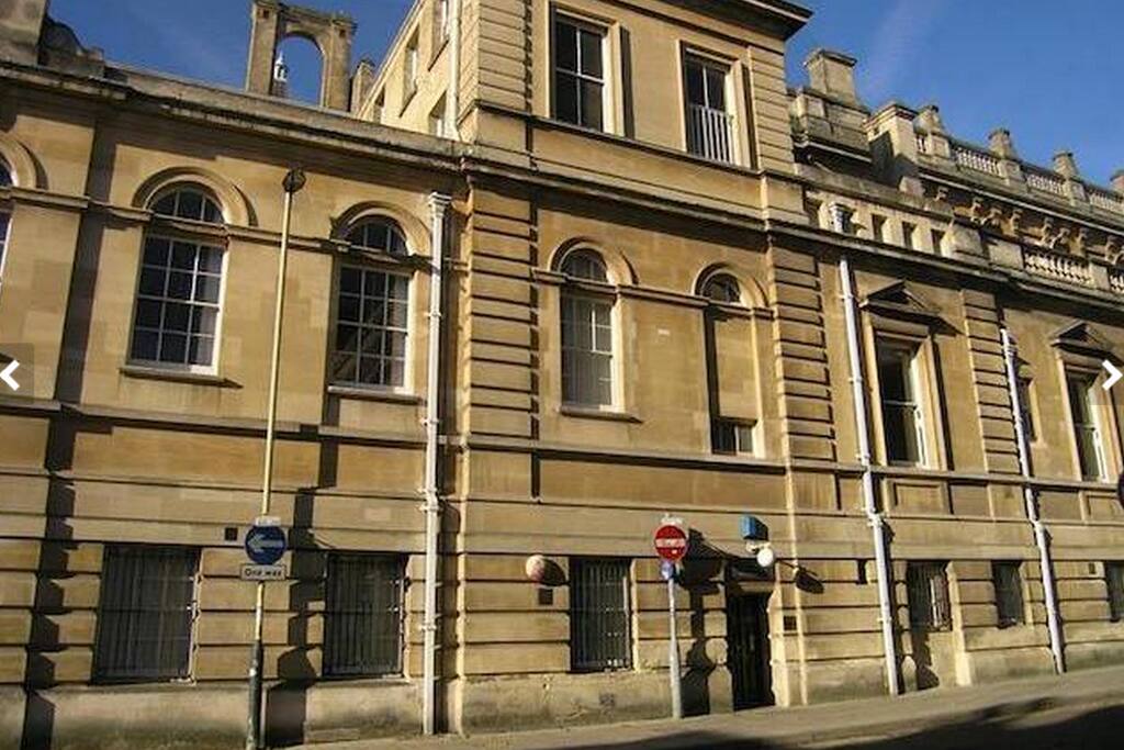 Hardwick House - A grade II listed building.
