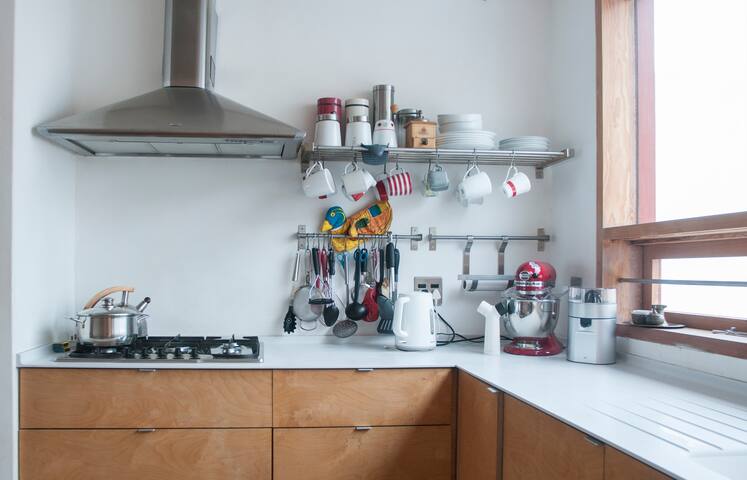 Cosy 2Brm with views in Bo Kaap gallery image 5