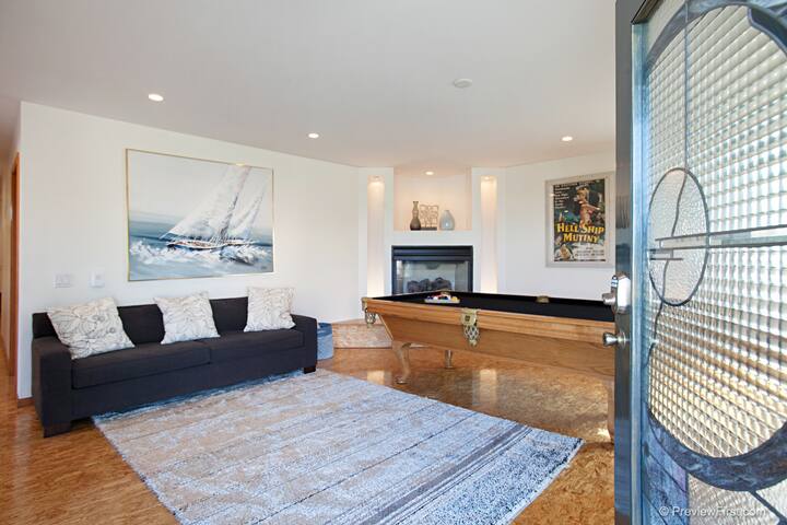 Custom home at the beach gallery image 3