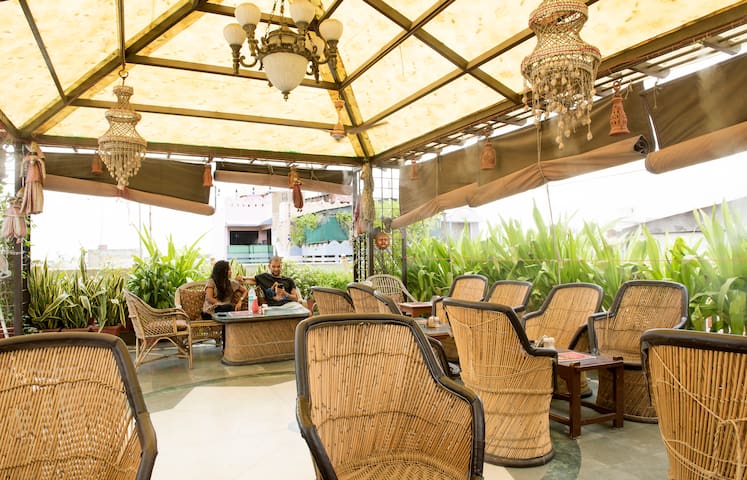 Private space with Free WiFi&Pickup