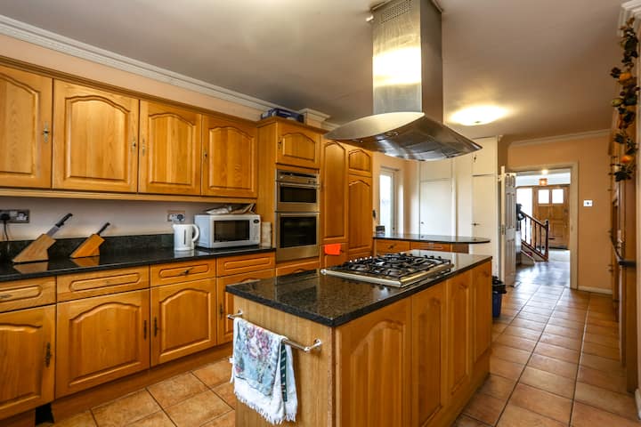 Guest House Ellipse - Whetstone - Londra