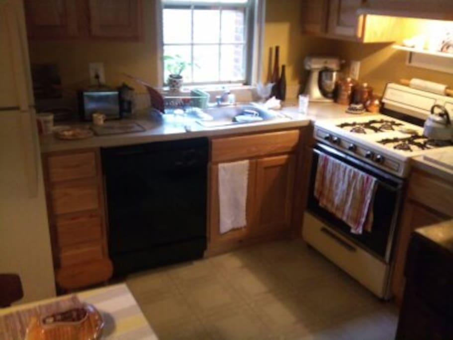 eat in kitchen