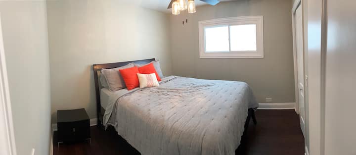 მყუდრო ზედა დონის საძინებელი ორადგილიანი საწოლით