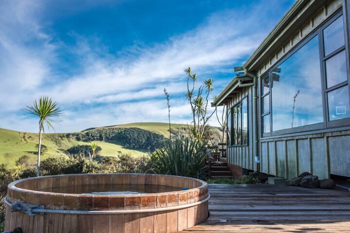 West Coast Private Hilltop Hideaway Cabins For Rent In Bethells