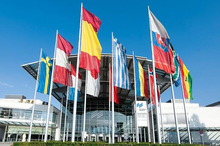 Icm Messe Munchen Hubsches Zimmer 8 Min Fussweg Wohnungen Zur Miete In Munchen Bayern Deutschland