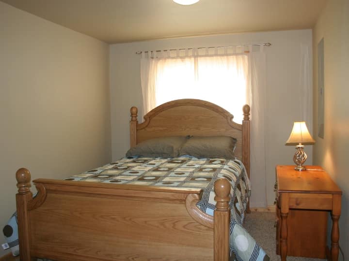 Bračni krevet (širok 150 - 179 cm)