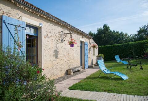 GITE LE PETITE FOLIE, 4/6 people, 25mn sea,